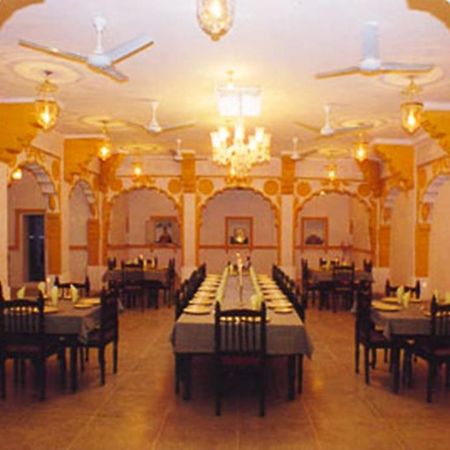 V Resorts Jhalamand Garh Jodhpur Джодпур Екстериор снимка